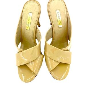 Louise et Cie Tan Patent Leather Crisscross Straps Slip On Sandals Size 7M/37.5